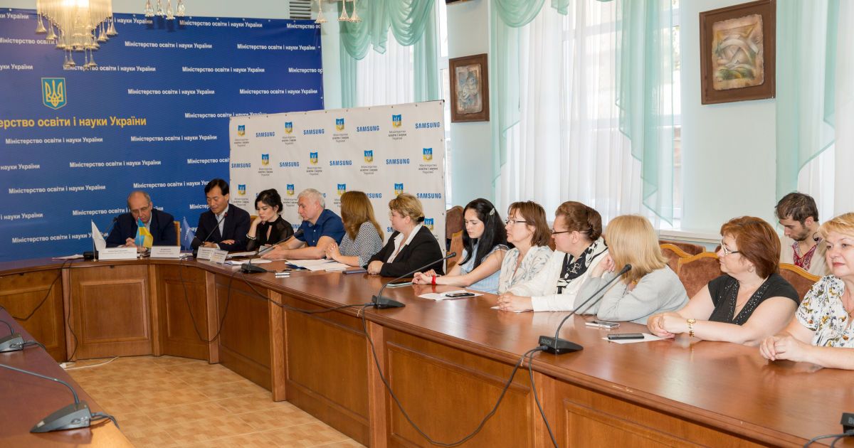 "Samsung Electronics Україна" долучає українських старшокласніків до IT-освіти_3 / © ТСН.ua