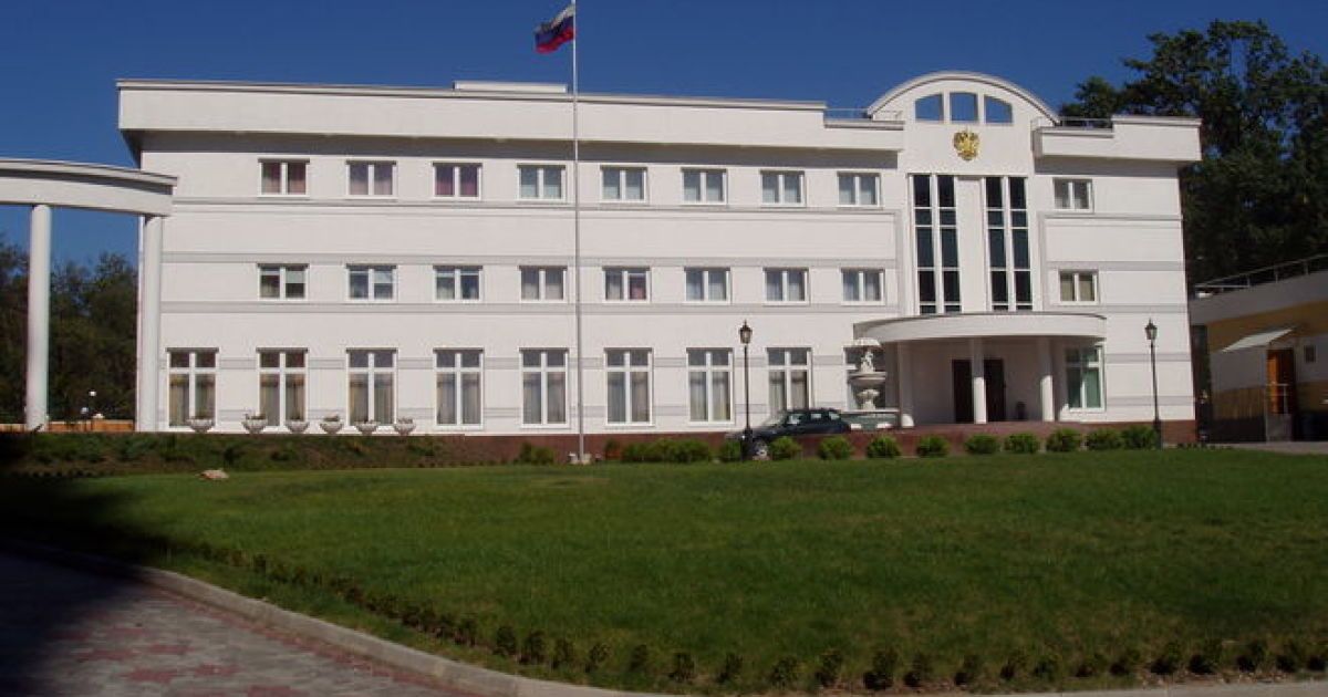 Російський дипломат вже залишив Україну