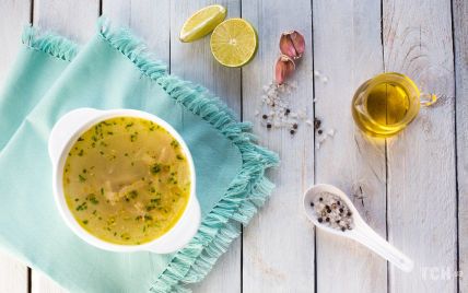 Гострий курячий суп із лимоном та імбиром: незвичайний рецепт