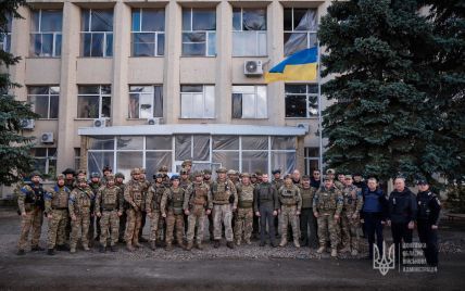 Над деоккупированным Лиманом официально подняли украинский флаг (фото)
