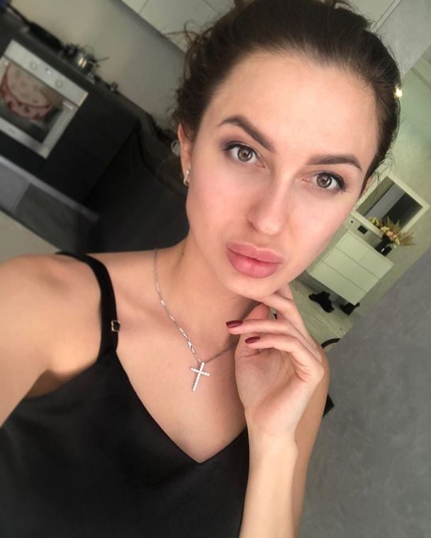 Колишня дружина Караваєва Людмила, instagram.com/karavaieva_lu