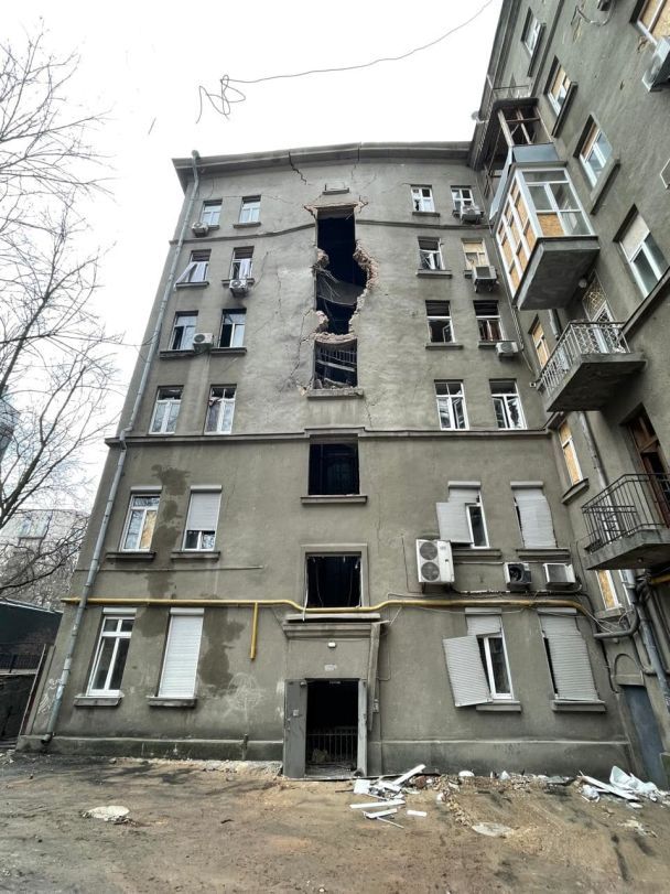 Последствия атаки российских дронов на Киев 1 января / © КГГА