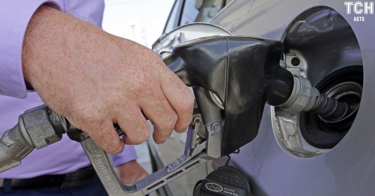 Нафтопереробники вимагають під Радою встановити єдиний акциз на паливо