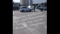 Учил 9-летнего сына водить: в Киеве Tesla на полном ходу влетела в Chevrolet и вылетела на газон (видео)
