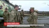 Петр Порошенко приехал в Авдеевку, чтобы обсудить ситуацию на фронте с бойцами 72-й бригады