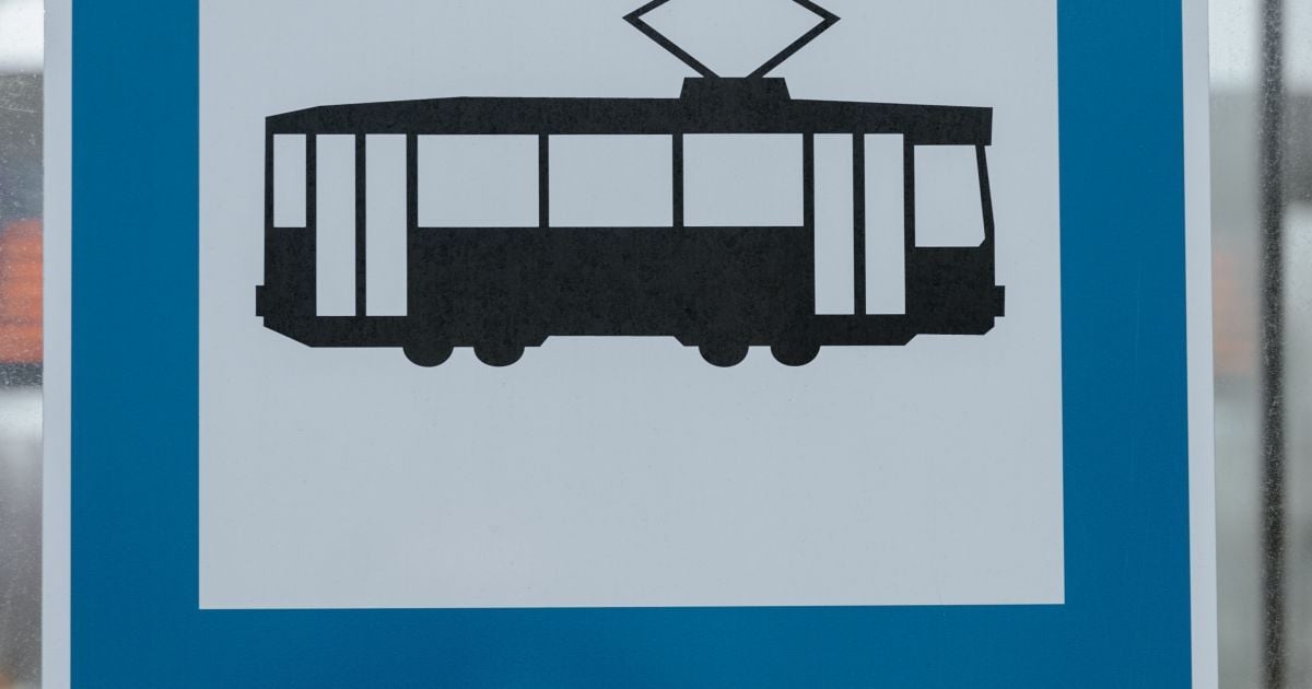У Києві тимчасово не працюватимуть трамваї: список маршрутів