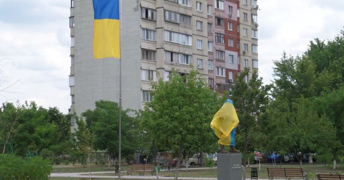 Пам'ятник воїну АТО на Троєщині_5 / © Троещина ВК / Facebook