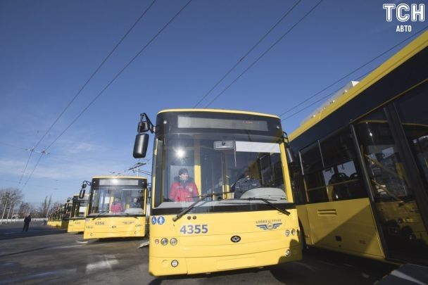 Через мобілізацію водіїв вже не вистачає / © УНІАН