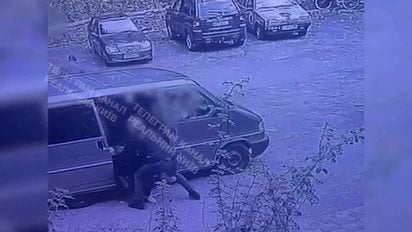 У Києві поліціянти жорстоко побили чоловіка біля Голосіївського РТЦК