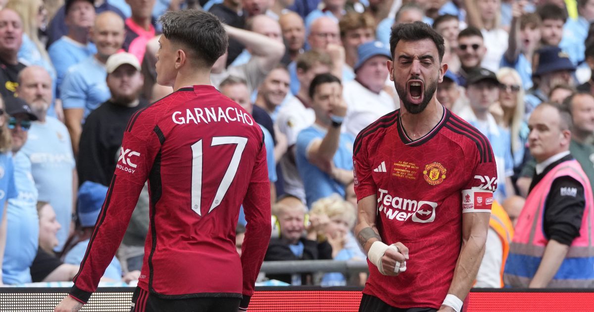 “Manchester United” sensationally defeated “Manchester Metropolis” and received the FA Cup (video)