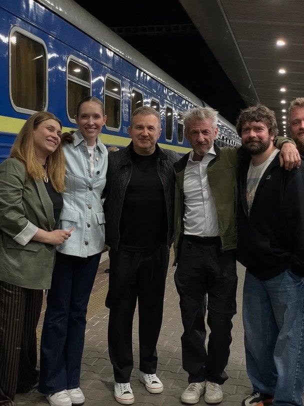 Юрій Горбунов, Катерина Осадча та Шон Пенн / © instagram.com/gorbunovyuriy