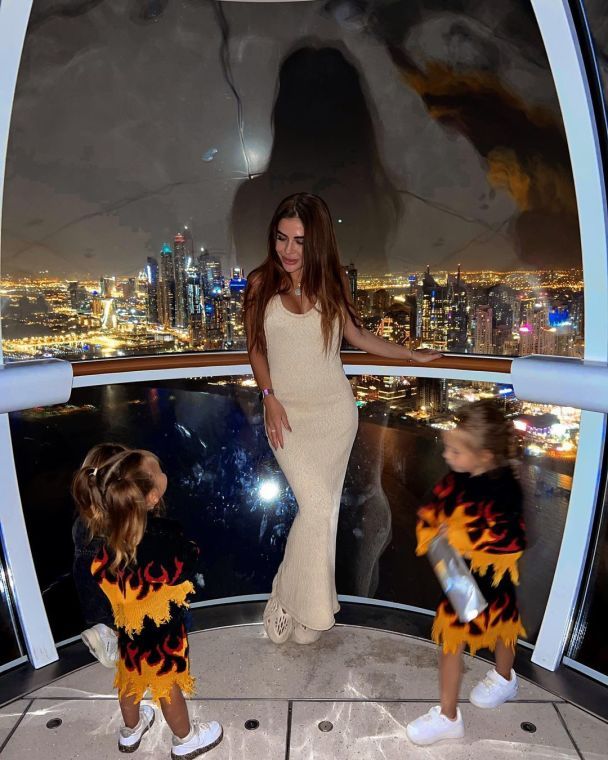 Софія Стужук з дітьми / © instagram.com/sofia_stuzhuk