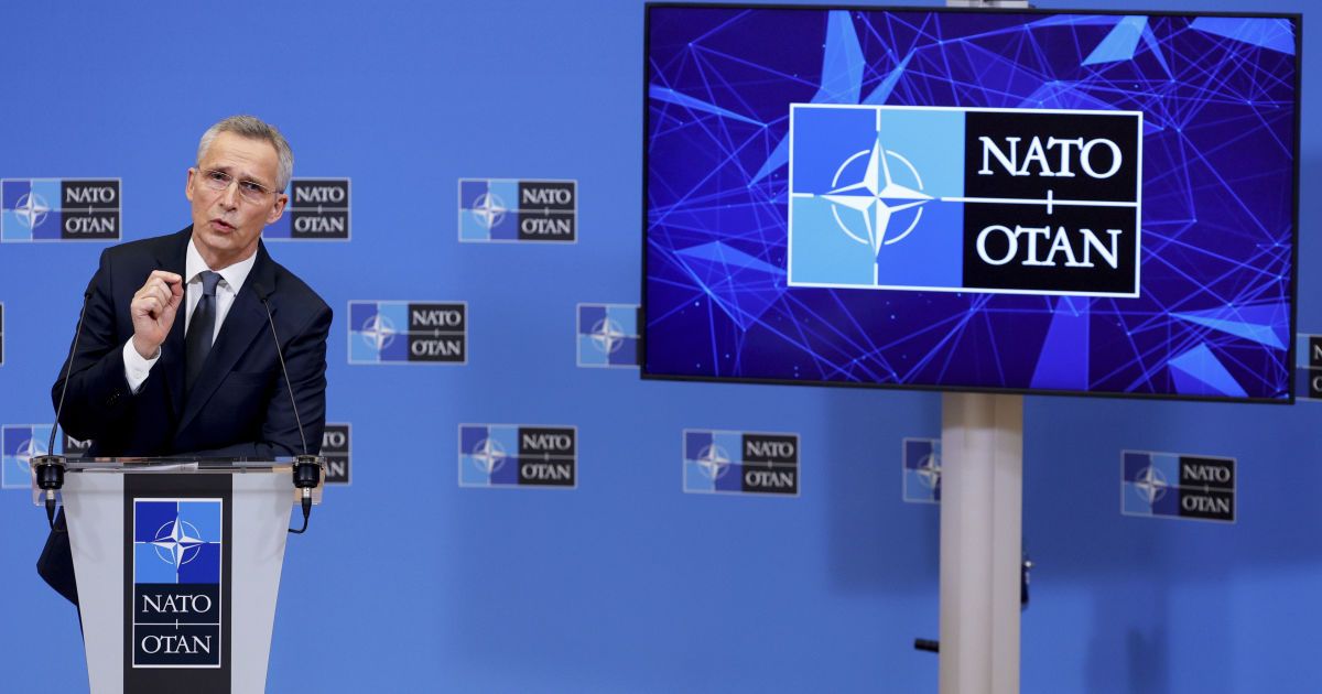 НАТО анонсувало швидку письмову відповідь РФ щодо її вимог: що передбачатимуть пропозиції Альянсу