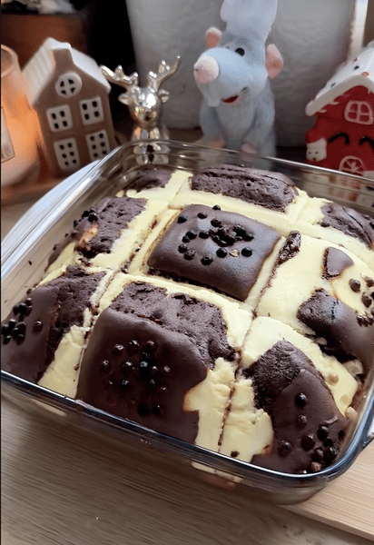 Шоколадно-сирний пиріг tiktok.com_@anastasiiacooking