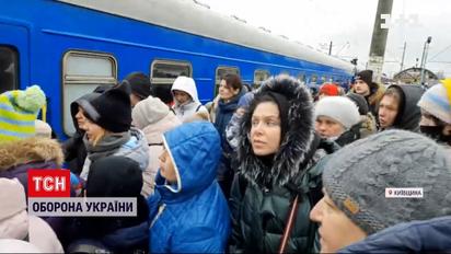 Як волонтери організують евакуацію людей зі столиці