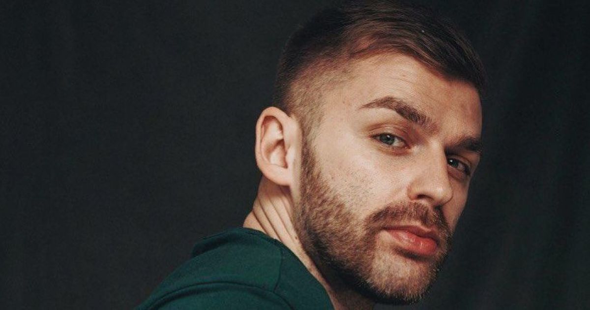 "Холостячка": полуфиналист шоу Андрей Рыбак показал свою девушку