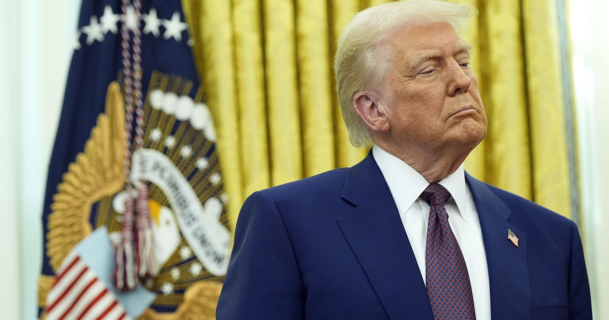 Трамп считает, что в войне РФ против Украины должен Байден, а не Путин