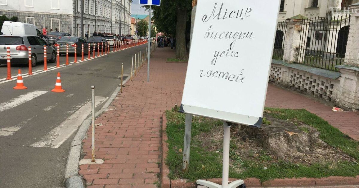 Прийом в американському посольстві_03
