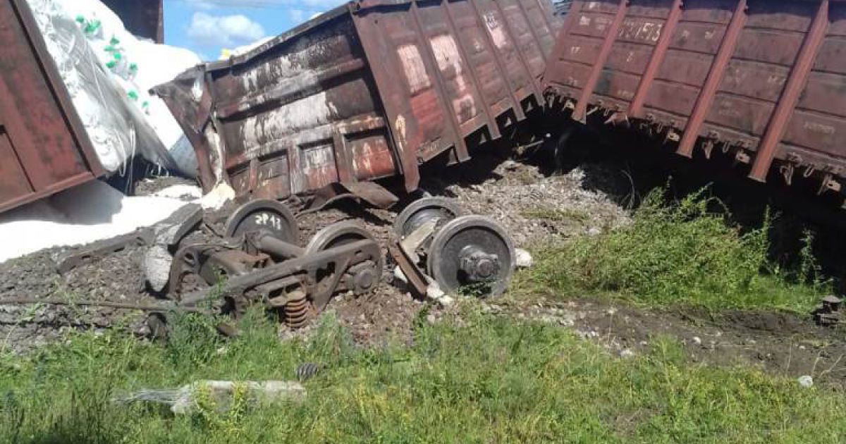 Після масштабної аварії залізничники відновили рух поїздів між Одесою та Києвом
