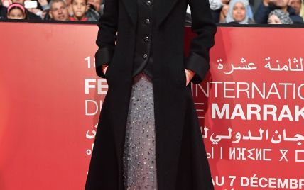 В вечернем платье и обуви в тон: Марион Котийяр на красной дорожке кинофестиваля в Марокко