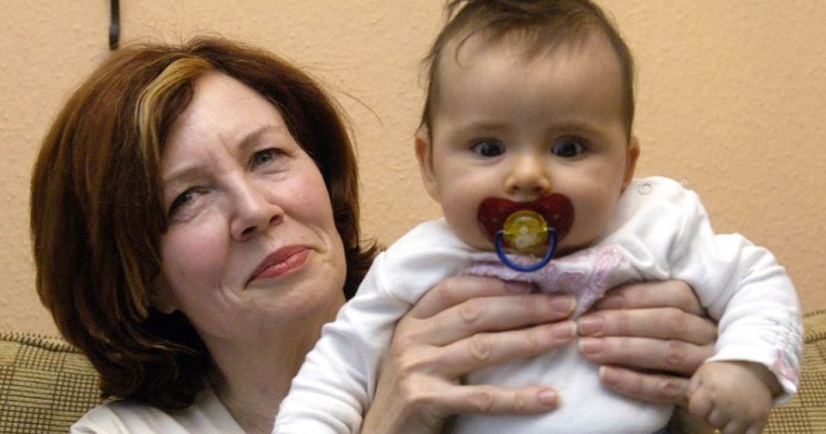 Аннеґрет Рауниг в 65 лет имеет уже 17 детей.