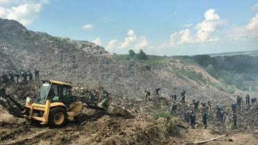 зсув сміттєзвалище_2 / © Facebook/ГУ ГСЧС Украины во Львовской области