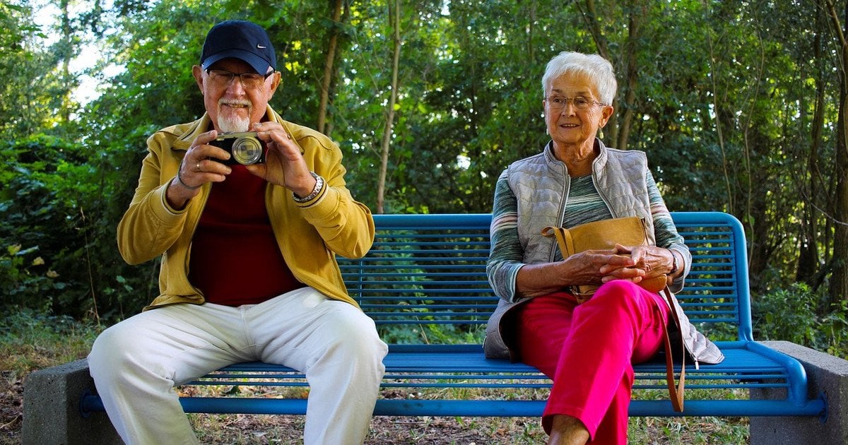 Почему родные братья и сестры стареют по-разному: объяснение генетика