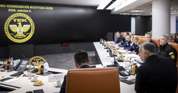 Віктор Орбан під час відвідин Антитерористичного центру Угорщини 5 березня / © Уряд Угорщини