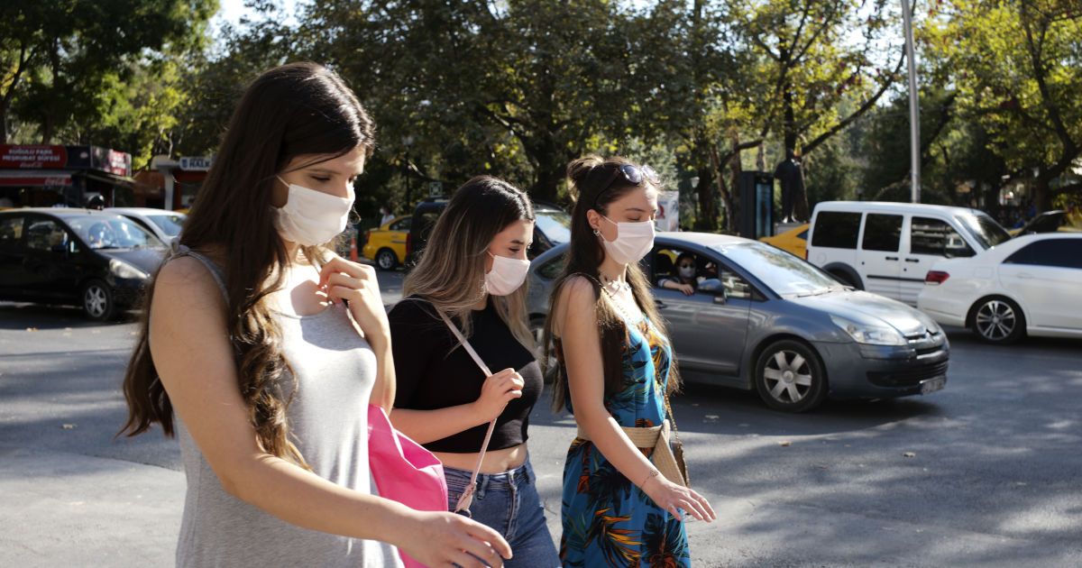 В Украине обновили карантинные зоны: в "красной" оказались только два города