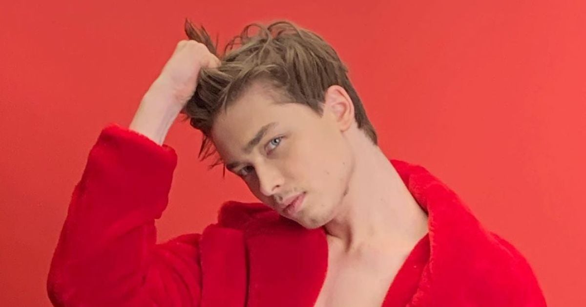 18-летний сын Королевой и Тарзана ошеломил трюками на пилоне