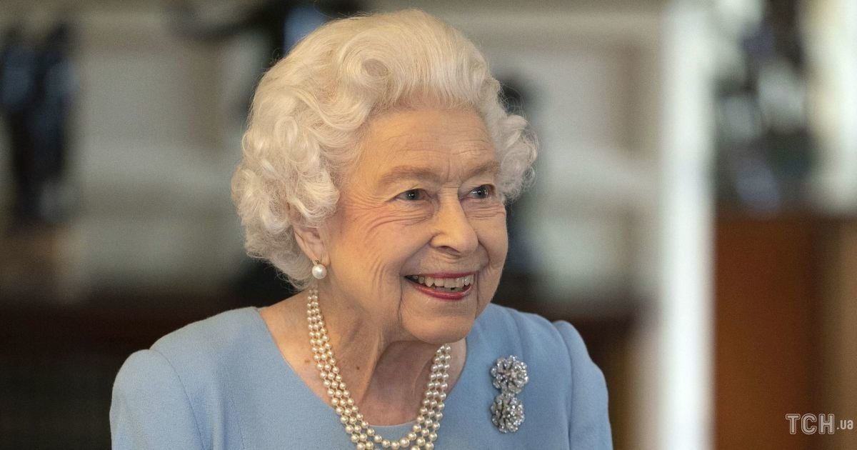 Королева Елизавета II