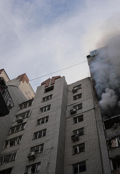 Атака на багатоповерхівку в Києві.