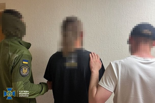 СБУ та Нацполіція затримали чоловіка, який влаштував вибух у поштовому терміналі / © СБУ