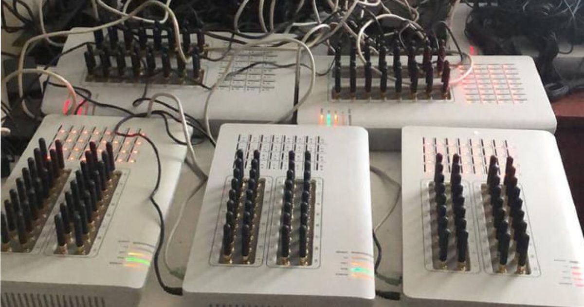 Столичні правоохоронці викрили мережу ботоферм із майже 3,5 тис. акаунтів. / © Прокуратура Києва