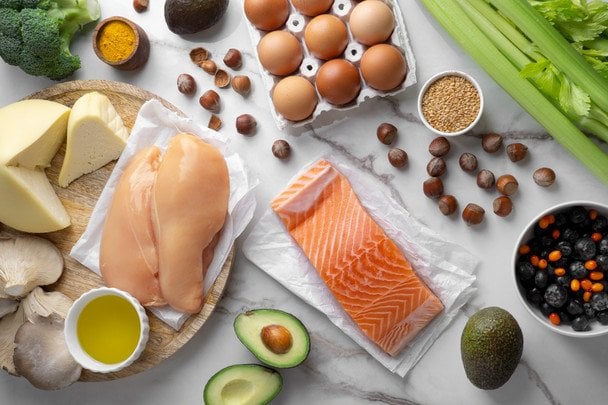 Чтобы кожа сияла, а суставы не скрипели: 5 продуктов с коллагеном, которые возвращают молодость