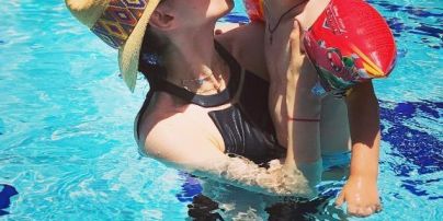 В купальнике и соломенной шляпе: Маша Ефросинина на отдыхе