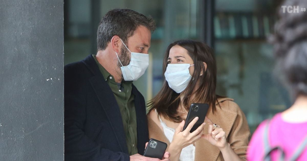 Бен Аффлек познакомил детей с новой избранницей