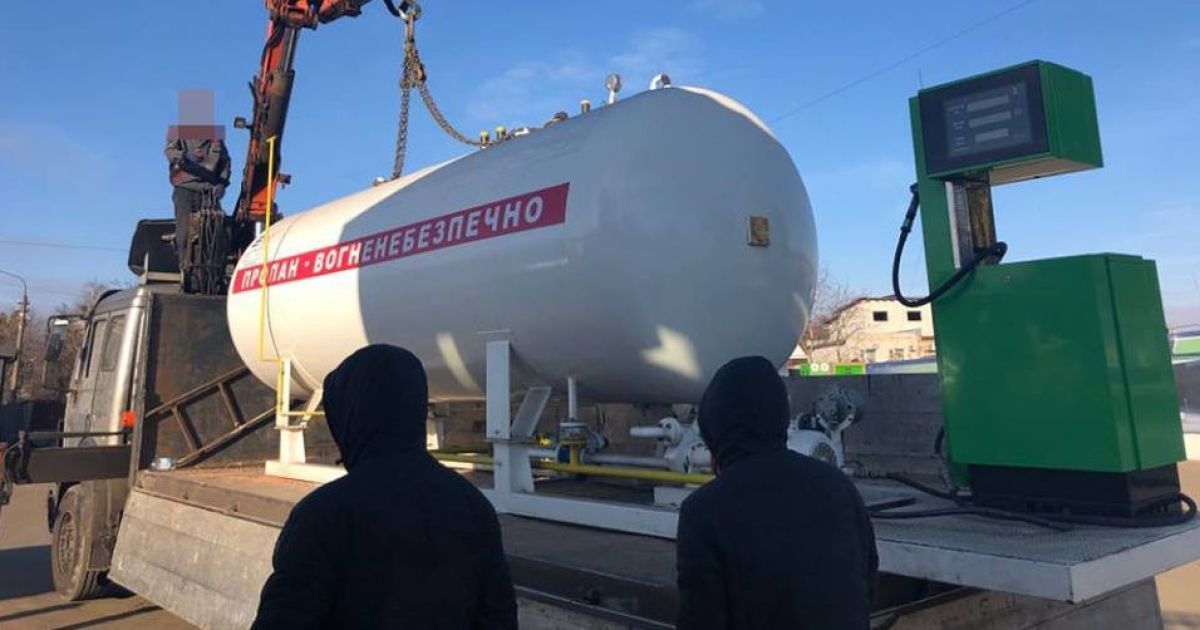 В Житомирской области устроили масштабную облаву на незаконные заправки