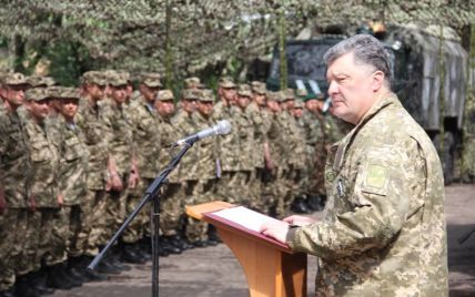 Украинские силовики предотвратили 300 терактов, которые готовила Россия - Порошенко