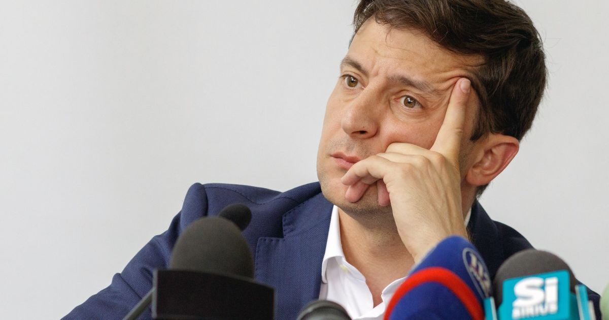 Люди с пророссийскими взглядами не могут монополизировать украинское телепространство - Зеленский