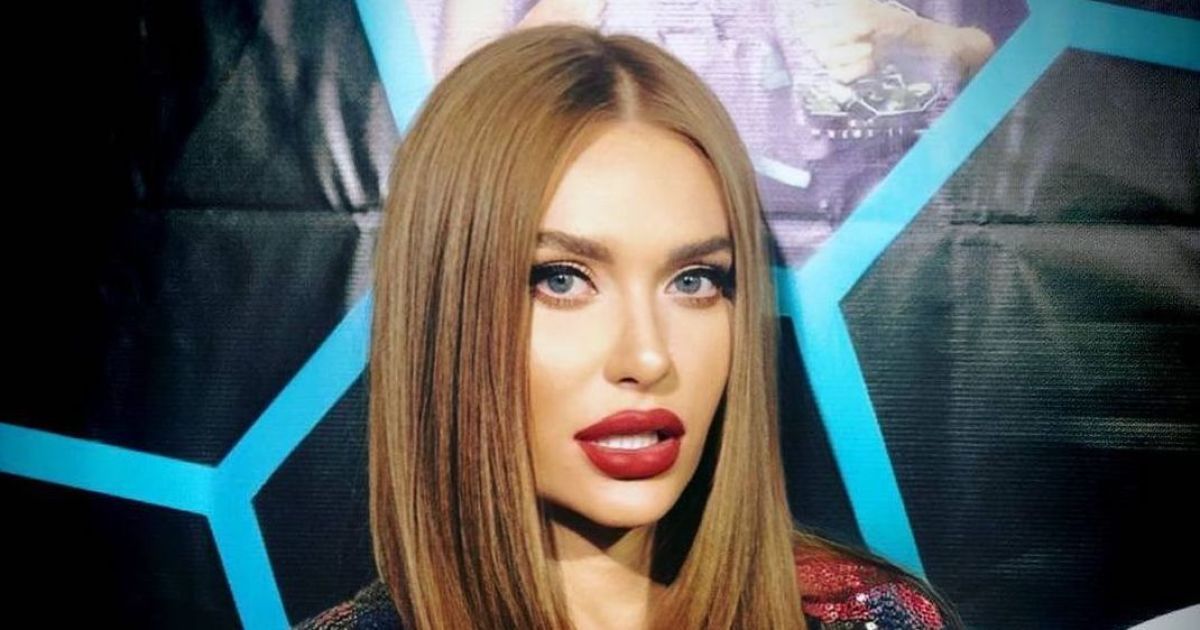 Слава Камінська