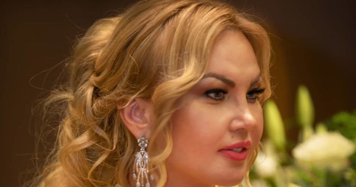 "Бросался на меня с ножом": Камалия шокировала воспоминаниями об отце
