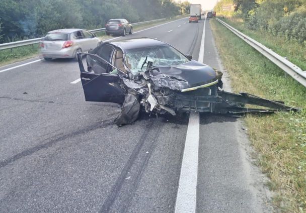 Аварія, в яку потрапив нардеп Олександр Копиленко / © Поліція Львівської області