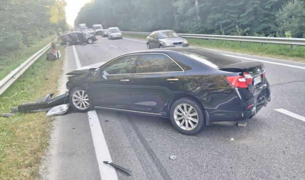 Аварія, в яку потрапив нардеп Олександр Копиленко / © Поліція Львівської області