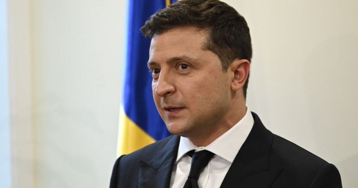 Зеленский пообещал вакцинированным украинцам 1000 гривен