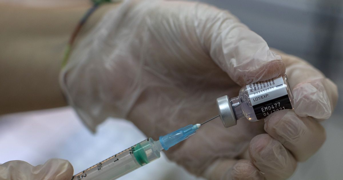 Литва призупинила вакцинацію населення препаратом Pfizer: що сталося