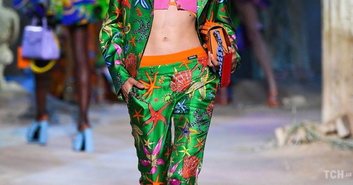 Колекція Versace трет-а-порте сезону весна-літо 2021 / © East News