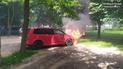 Аномальная жара: во Львове посреди улицы вспыхнули два автомобиля (фото)