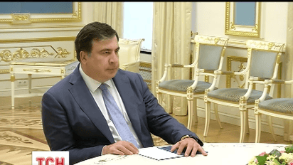 Президент Порошенко приказал главе Одесской области Михеилу Саакашвили лично контролировать ремонт трассы Одесса-Рени