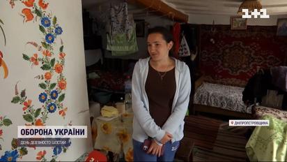 Переселенців поселили у 150-річних хатах під солом'яними стріхами